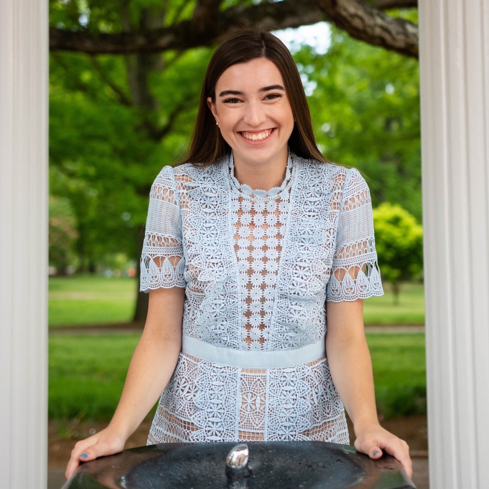 Meet your Posher, Madeline